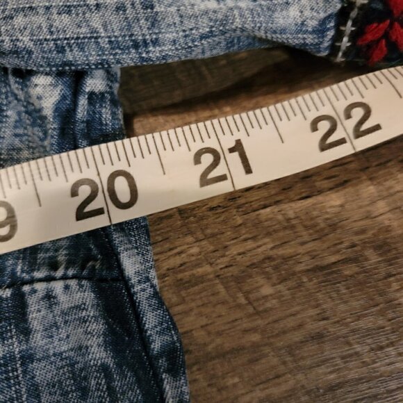 Sharon Young Denim Peasant Style top with Embroidery.  Size Med. - Picture 7 of 8